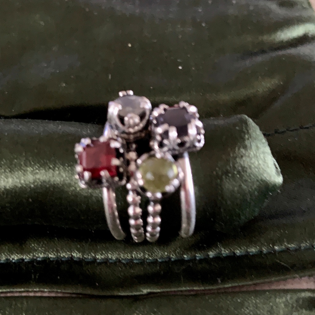 Stackable Rings - Vintage Setting